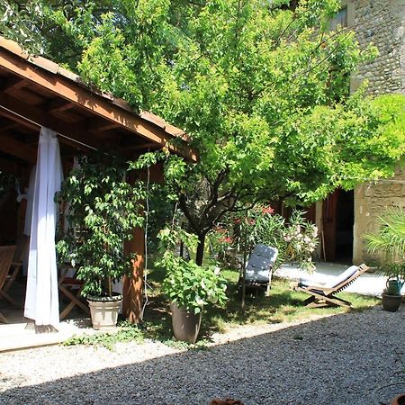 Les Pascals Bed and Breakfast Saint-Paul-lès-Romans Εξωτερικό φωτογραφία
