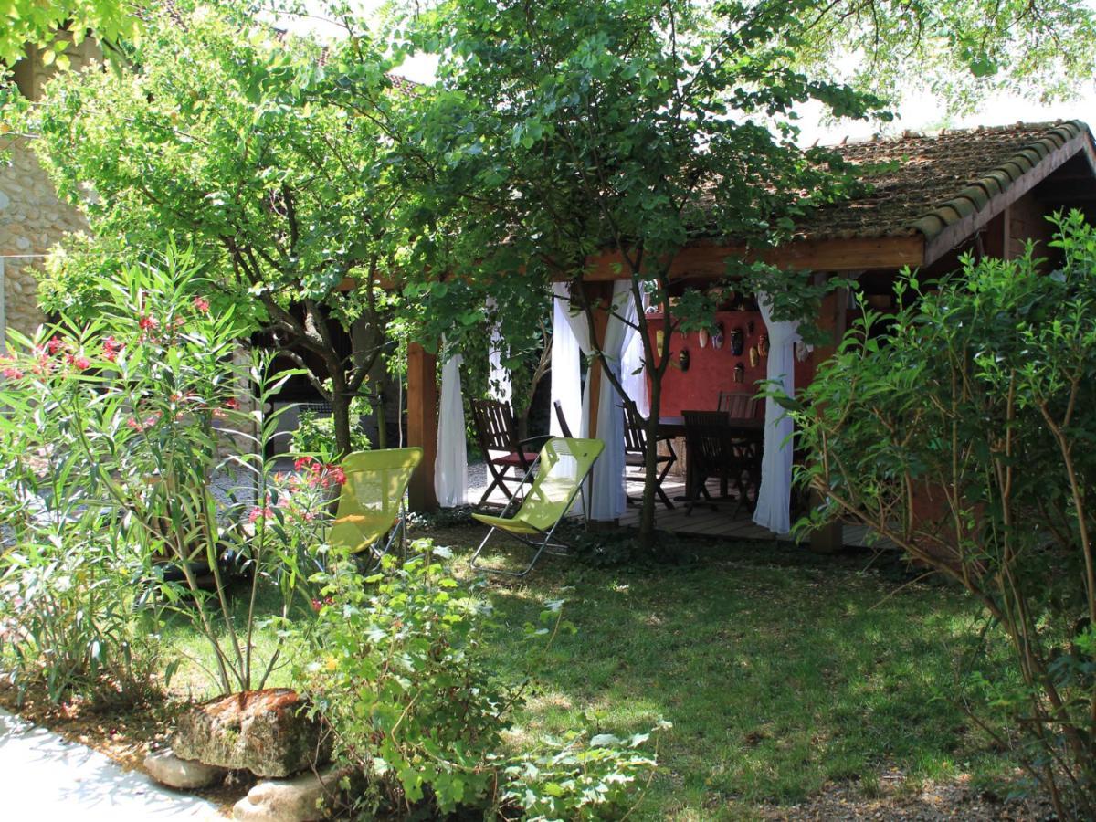 Les Pascals Bed and Breakfast Saint-Paul-lès-Romans Εξωτερικό φωτογραφία