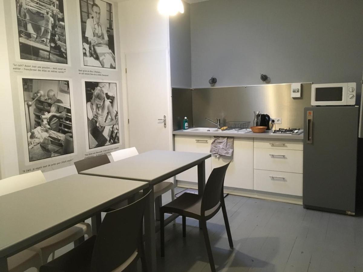 Les Pascals Bed and Breakfast Saint-Paul-lès-Romans Εξωτερικό φωτογραφία